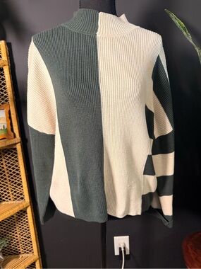 Blu Pepper Two-Tone Mock Neck Sweater in Cream & Dark Green